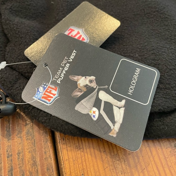 Bears NFL Pet Puffer Vest — NWT - Picture 4 of 5